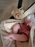 1945027-hunnie-comforteronthego-flow1
